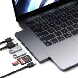 Satechi Pro Hub Slim - docking