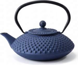 Cast iron kettle with MIKA infuser