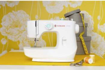 Singer sewing machine M1505 M1505