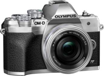 Olympus OM-D E‑M10 Mark IV +