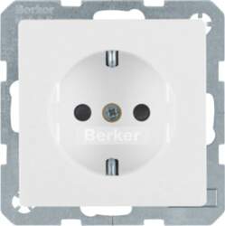 Hager Q1 SCHUKO socket with increased