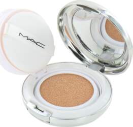 MAC MAC Lightful C+ Compact Foundation