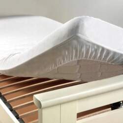 Douceur d`Interieur MOLLY mattress protector thick