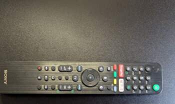 Sony pilot RMF-TX500E