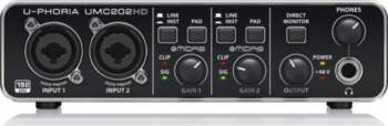Behringer UMC202HD recording audio interface