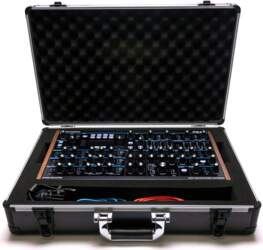 Analog Cases UNISON CASE NOVATION PEAK