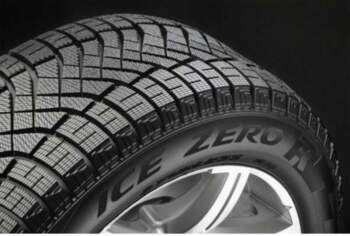 PIRELLI ICE ZERO FR 235 /