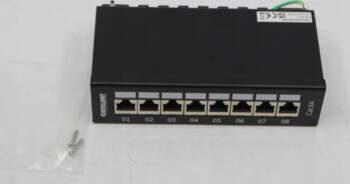 Intellinet Network Solutions INTELLINET 8-Port Cat6a