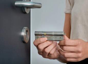 Nuki | | Smart Lock |