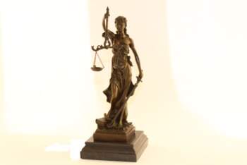" Justīcija "