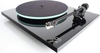 Rega Planar 2 Gloss Black