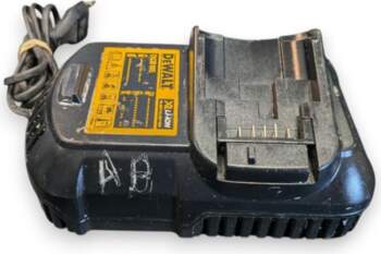 Dewalt DCB105