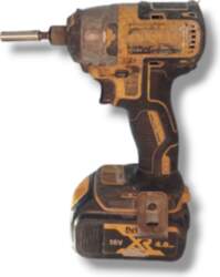 DeWalt DCF886