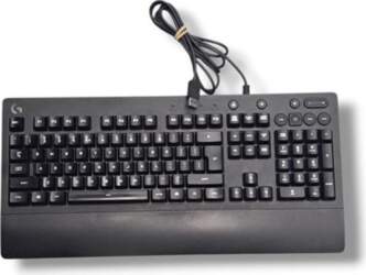 Logitech G213