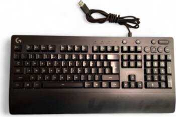 Logitech G213