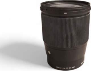Sigma 16mm F/1.4 DC DN