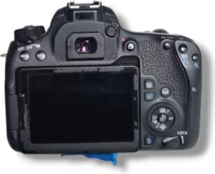 Canon EOS 77D