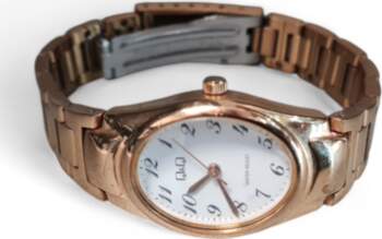 Q&Q Quartz