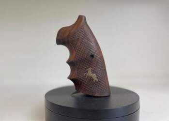 Zīmola "Deep Grips" COLT Python