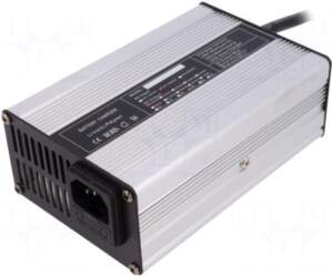E-SHINE Charger: microprocessor-based | Li-FePO4 |
