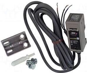 OMRON Sensor: photoelectric | Range: 2m