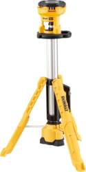 DeWalt 18 V flashlight on tripod