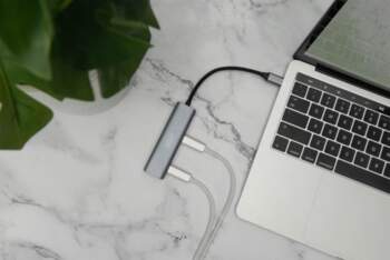 DIGITUS USB-C 4 Port HUB dunkelgrau