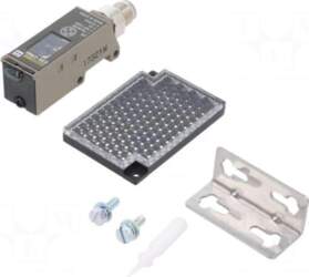 OMRON Sensor: photoelectric | Range: 3m