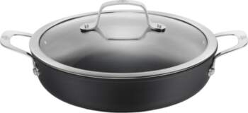 Deep induction frying pan with 2