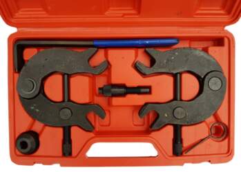 Engine timing tool set for AUDI