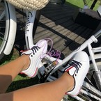 Baltas botes