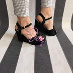 Melnas zamša platformas