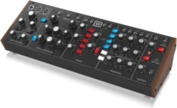 Behringer Model D Black