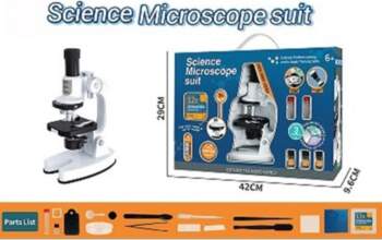 Madej Set with a microscope