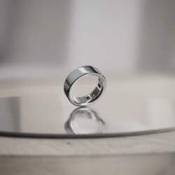 Oura Ring 4 Size 7 Silver