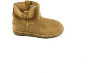 UGG 36