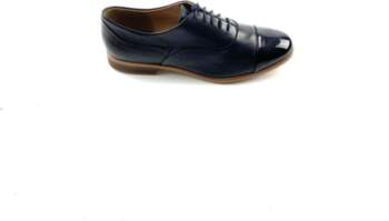 CLARKS 38