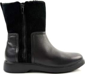 CLARKS 39