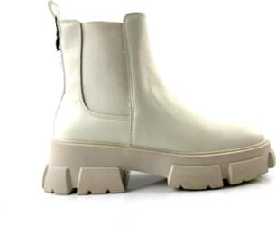 STEVE MADDEN TUNNEL 38