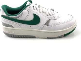 NIKE GAMMA FORCE 38 1/2