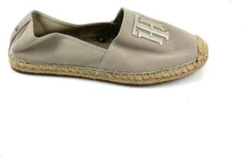 Tommy Hilfiger 39