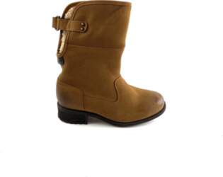 UGG 38