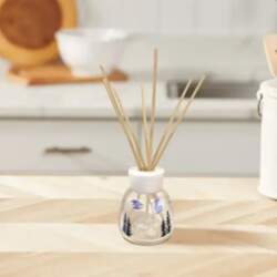 Yankee Candle Midsummer`s Night Reed Diffuser