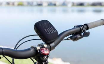 JBL Wind 3s Bluetooth speaker for