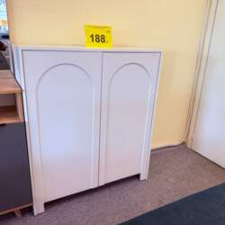 Arco White, Vitrīna H2D