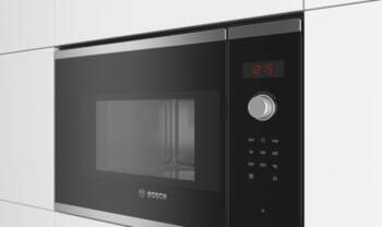 Iebūvēta mikroviļņu krāsns Bosch BFL523MS0