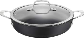 Deep induction frying pan with 2