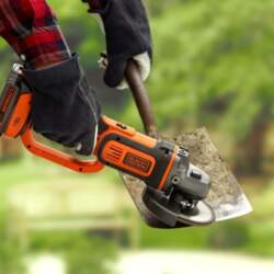 BLACK+DECKER Black & Decker BCG720N angle
