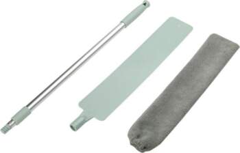 Retractable slit duster ()