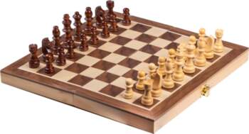 Enne Interior Chess game in a